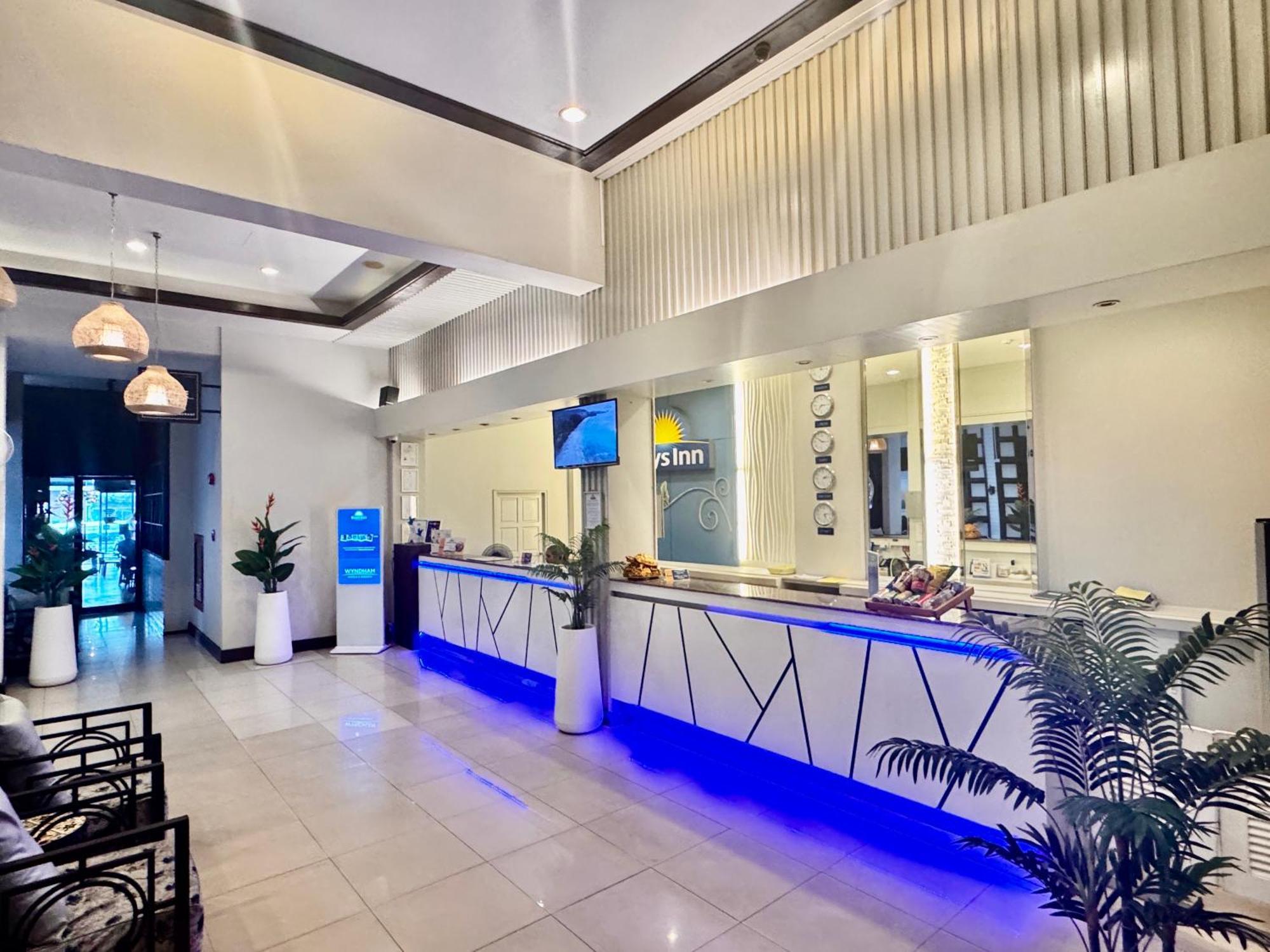 Days By Wyndham Hotel